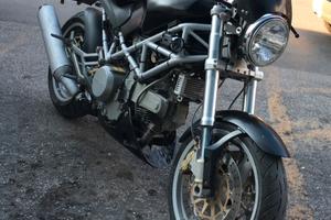 Ducati monster 620i