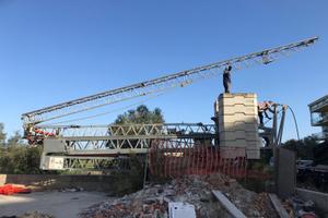 GRU AUTOMONTANTE BENEDINI MODELLO B826