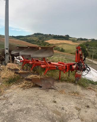 Aratro kuhn varimaster 151 trivomere giardinaggio