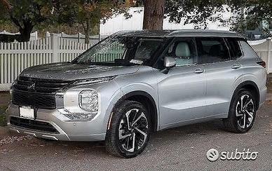 Mitsubishi outlander ricambi