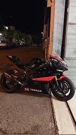 Yamaha R6