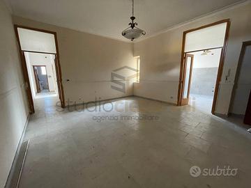 Appartamento 3 Vani In Piccolo Contesto