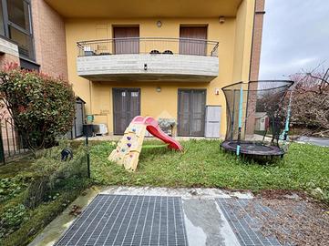 4 LOCALI A ALBANO SANT'ALESSANDRO