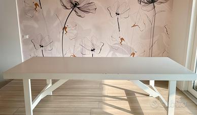 Tavolo bianco laccato opaco