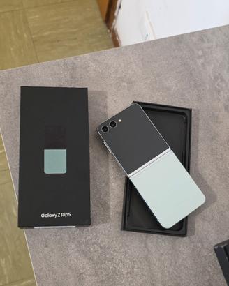 Samsung Zflip5 versione 512GB verde 