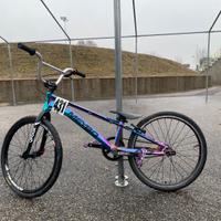 BMX Meybo Holeshot taglia EXPERT