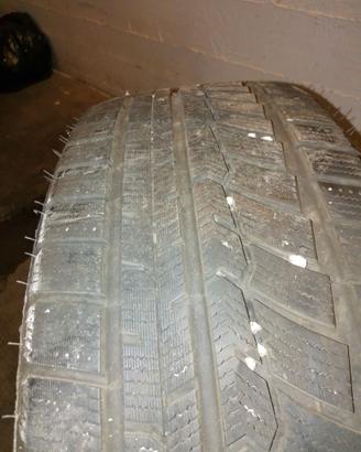 Gomme auto invernali 215/60R17