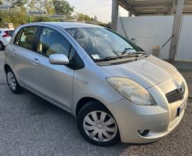 Toyota Yaris 1.3 5 porte M-MT Navi