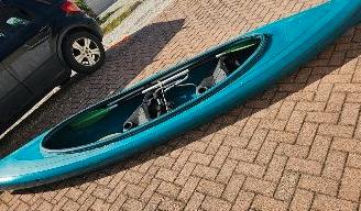 Canoa rigida due posti