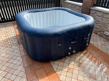 Piscina SPA idromassaggio gonfiabile