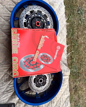 Yamaha R1 2020 Dischi Brembo Oro Pompa Frentubo