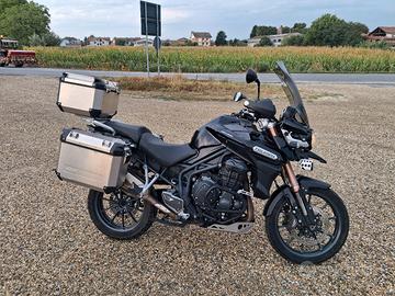 Truumph Tiger Explorer 1200 1215 anno 2012