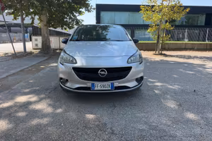 Opel Corsa 1.2 5 porte benzina