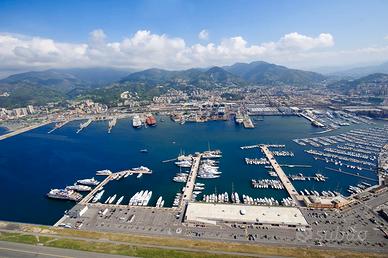 Posto barca 14 mt Marina Genova Aeroporto
