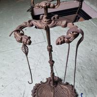 Porta utensili da camino