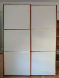 Armadio a due ante scorrevoli