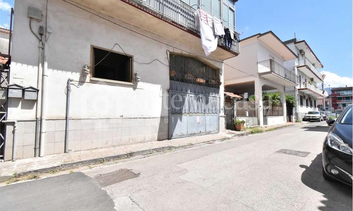 AMPIO QUADRILOCALE IN PICCOLO CONDOMINIO