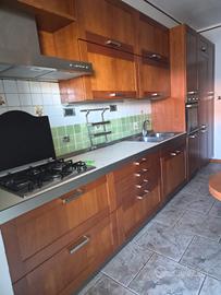 Cucina completa di elettrodomestici 