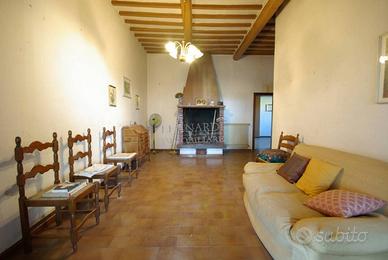 Casa indipendente di 230 m² con 3 locali a San Giu
