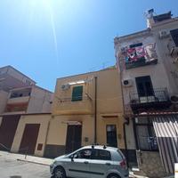 CORSO DEI MILLE: APPARTAMENTO 1° PIANO