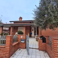 Villa a Tresigallo centro