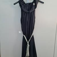 vestito nuovo con cartellino