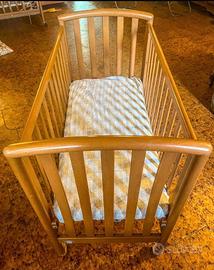 Lettino in legno marca PALI