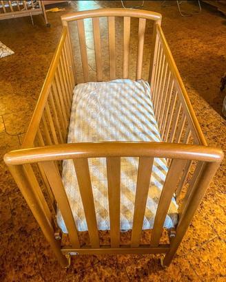 Lettino in legno marca PALI