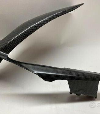 Parafango in carbonio racing per v4 / sfv4