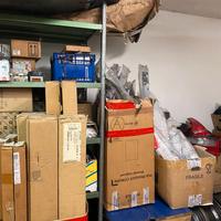 Lotto ricambi e accessori auto