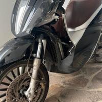 RICAMBI Piaggio Beverly 300 ie led