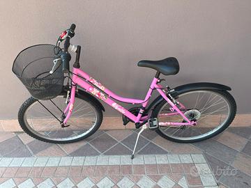Bicicletta ragazza 26’ + cestino e cambio shimano