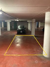 Posto auto coperto in garage con accesso privato