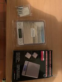 Bilancino di precisione con pesi calibrazione.