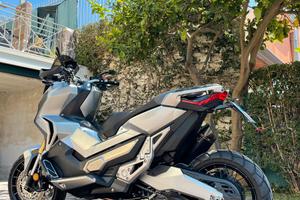 Honda X-ADV abs pari al nuovo