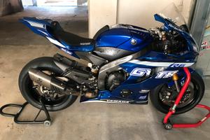 Yamaha R6