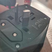 Adattatore da viaggio Utilizzabile in + 150 paesi