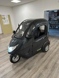 SCOOTER PER ANZIANI O DISABILI