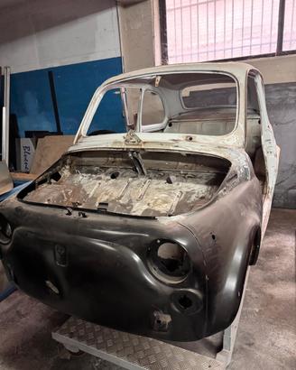 Fiat 500 d’epoca da ristrutturare complete