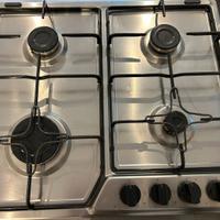 Fornello a gas De Longhi (model YAF46ASV)