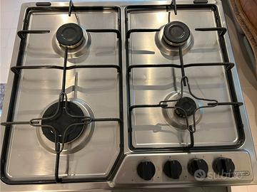 Fornello a gas De Longhi (model YAF46ASV)