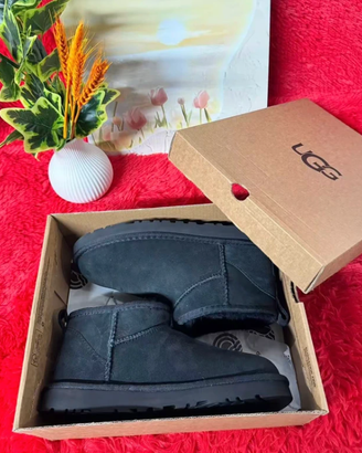 Stivaletti da donna UGG Mini Nero EU 38