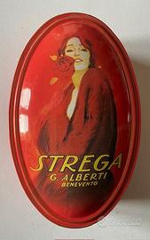 Scatola di latta vintage Strega ovale