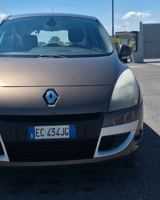 Renault Scenic X-Mod 1.5 dCi 110CV Luxe neop