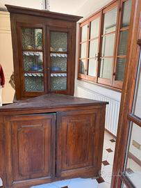 Tavolo e credenza da cucina