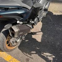 Scarico  leonvince tmax 560