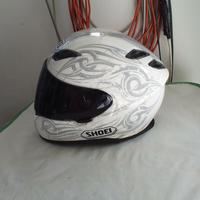 Casco integrale  marca SHOEI