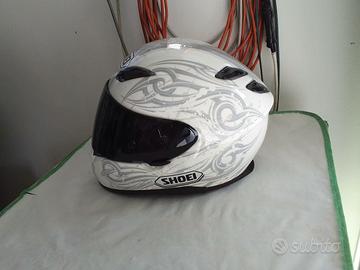 Casco integrale  marca SHOEI