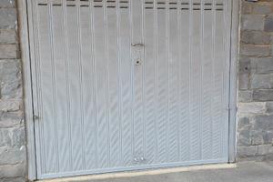 DA PRIVATO - Ampio Box 20 mq con Luce e Acqua