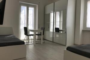 Camera singola in appar.to roma tuscolana arredato